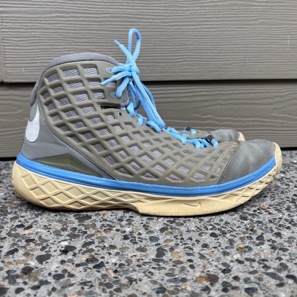 Nike Mens Zoom Kobe III 3 MPLS 318090-011 Size 8.5 Lakers Grey Blue White